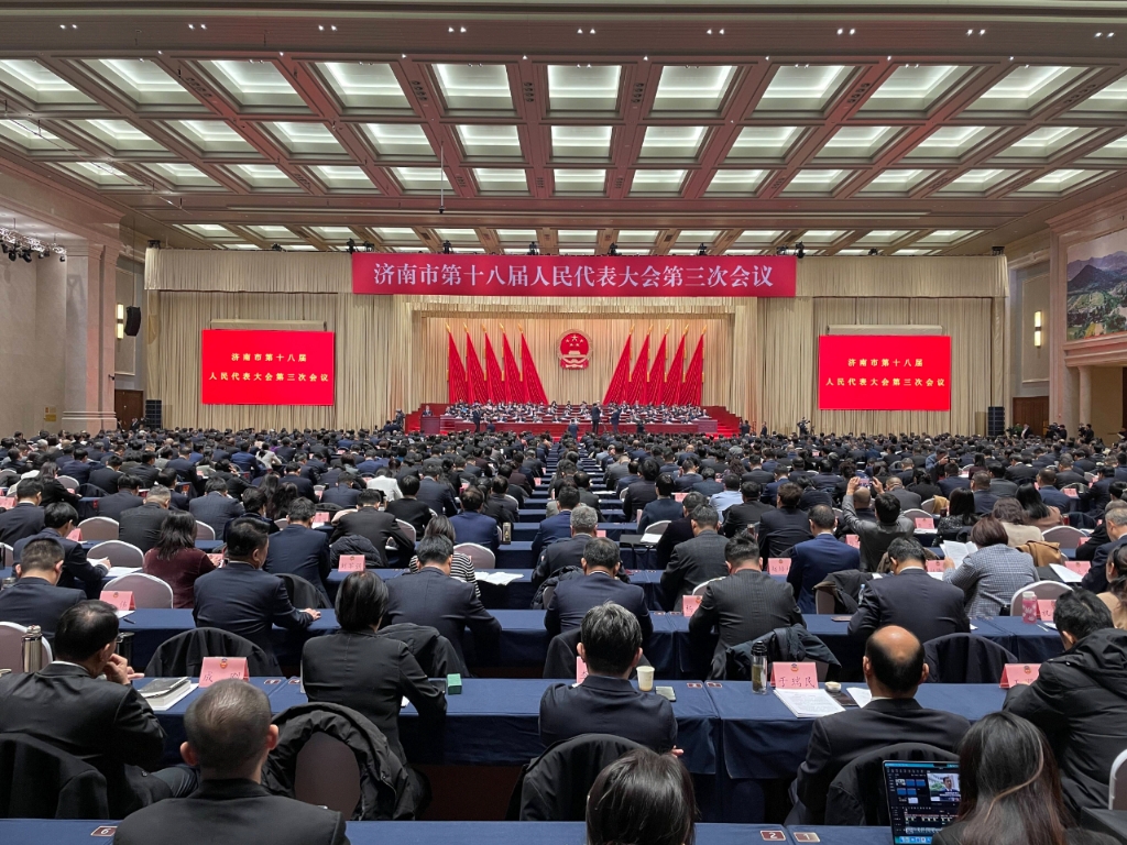 泰山鋼鐵集團王永勝董事長參加濟南市第十八屆人民代表大會第三次會議