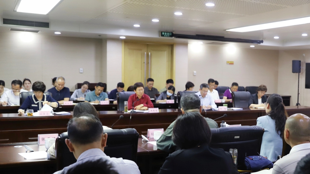 王永勝參加省民營經濟代表人士座談會